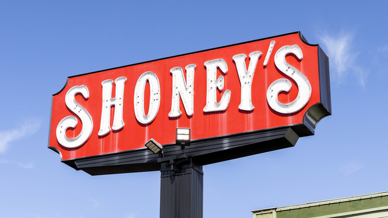 Shoney's sign
