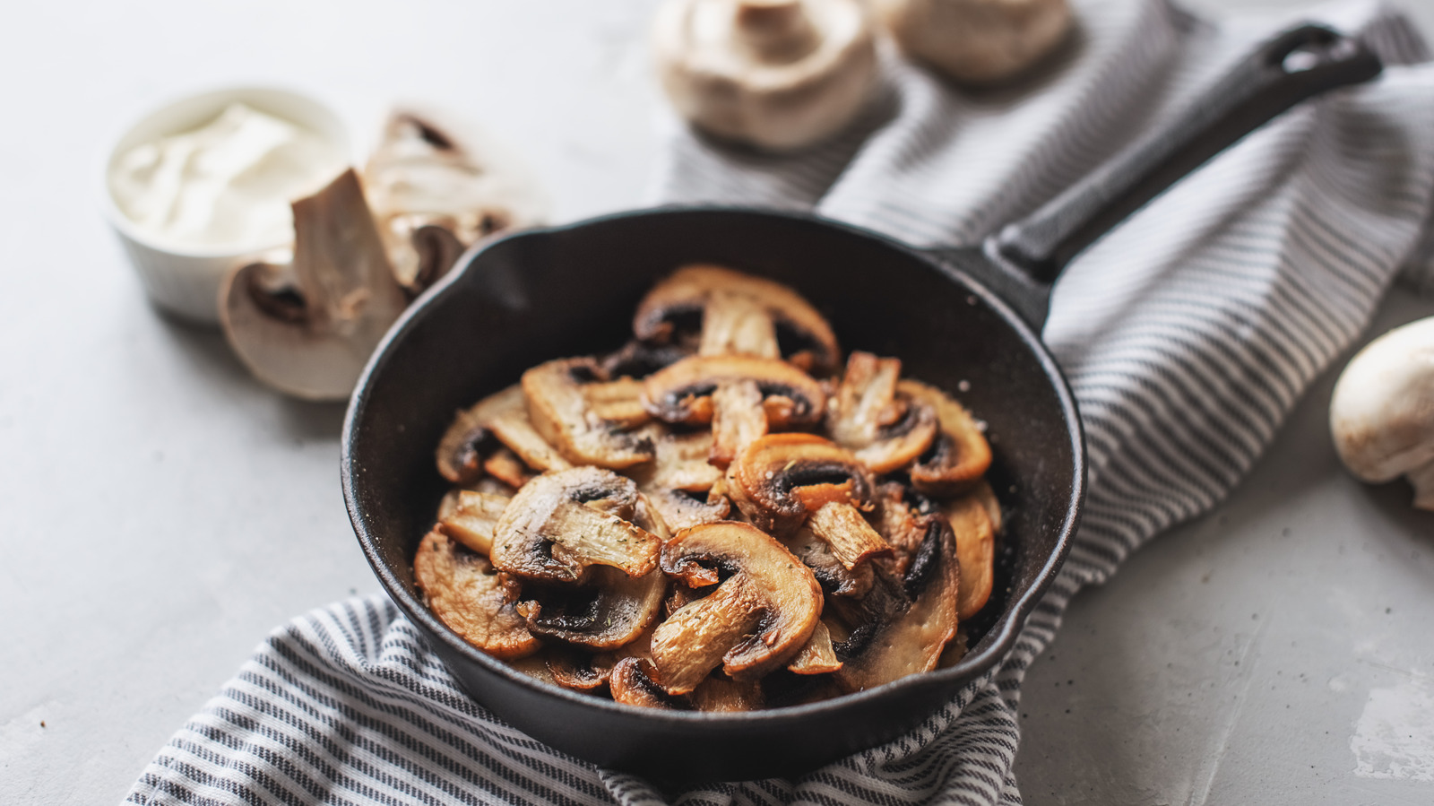 9 Crucial Mistakes You’re Making When Cooking With Mushrooms – The Daily Meal