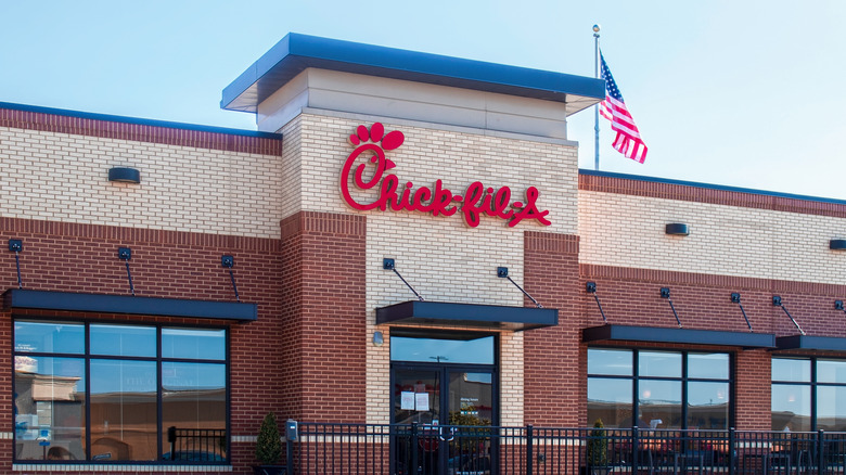 Chick-fil-A restaurant building