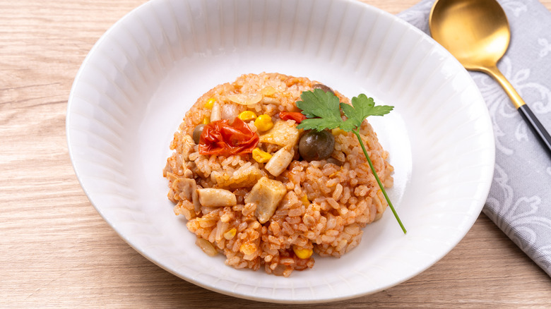 Bowl of chicken perloo