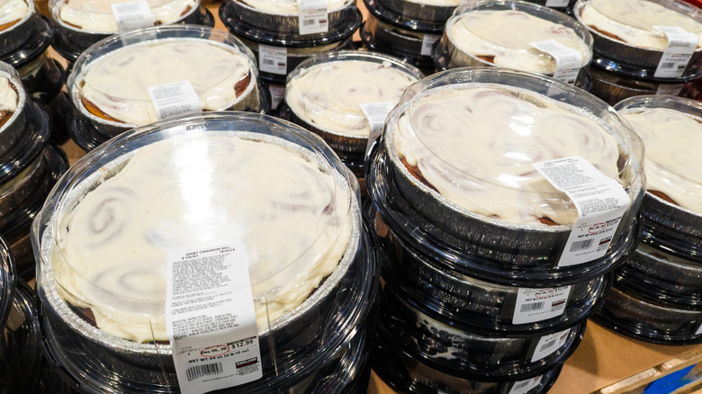 Stacks of Costco's cinnamon rolls in store