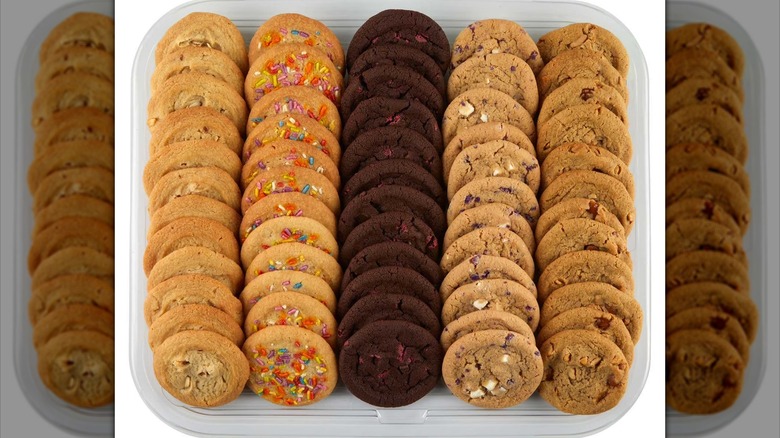 Member's Mark seasonal assorted cookie tray