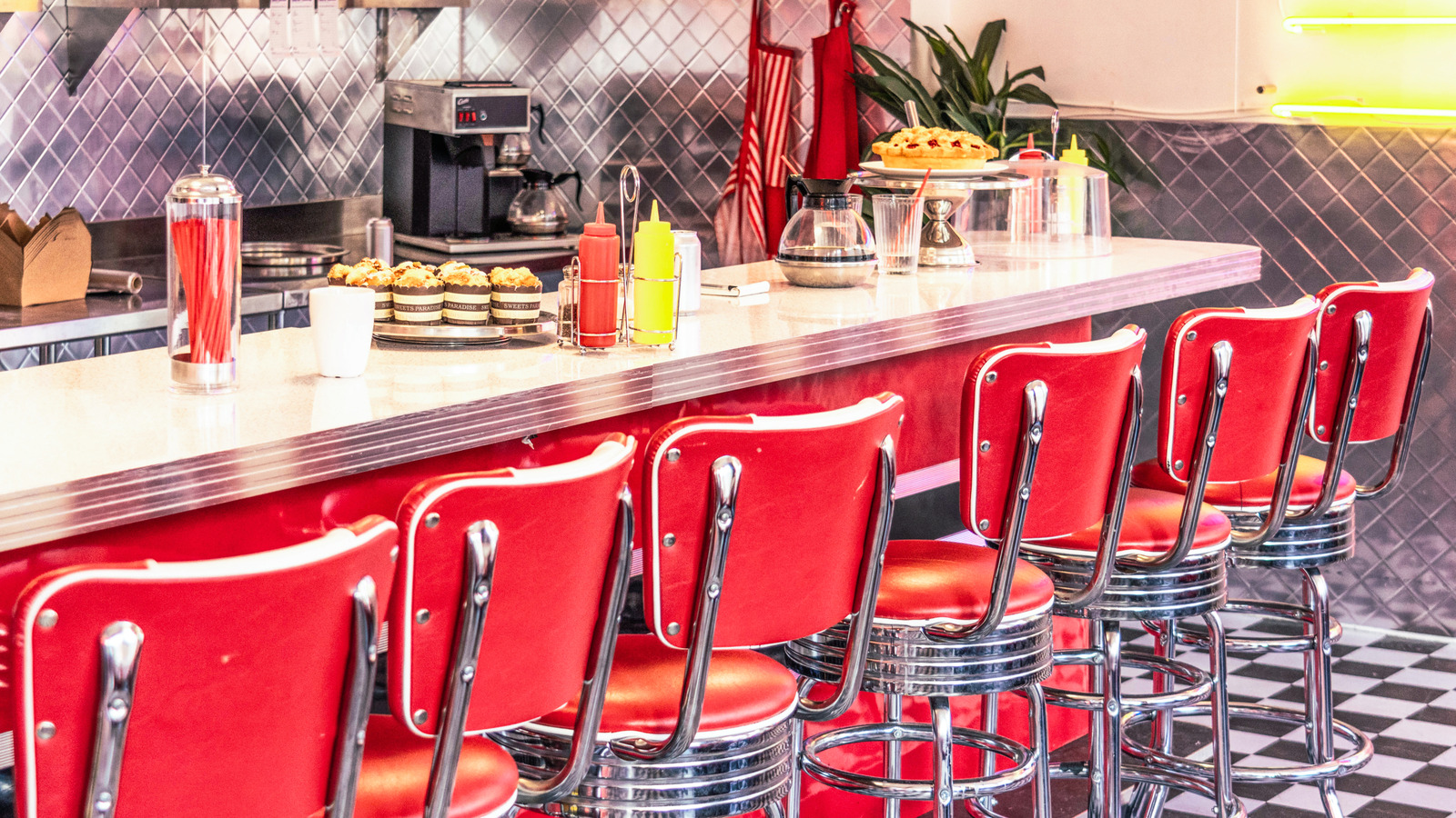 9 Vintage Diner Foods That Have Disappeared From Menus 9 Vintage Diner Foods That Have Disappeared From Menus