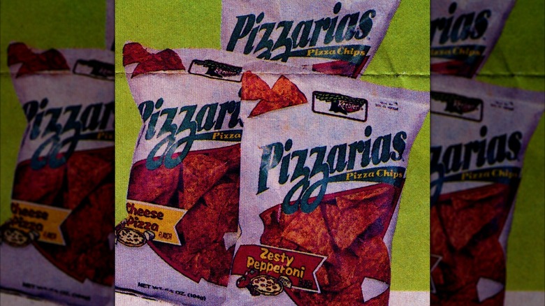 A grainy picture of an advertisement flyer showing three bags of Keebler Pizzarias