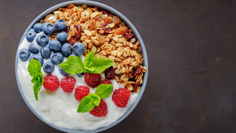 granola cereal filling breakfast bowl