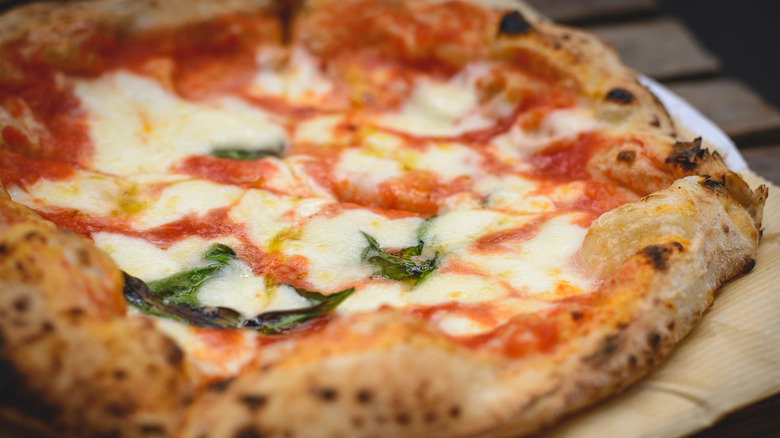 Margherita pizza