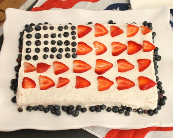 Simple Flag Cake