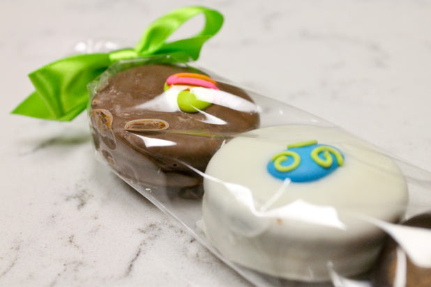 Spring Chocolate-Covered Oreos 