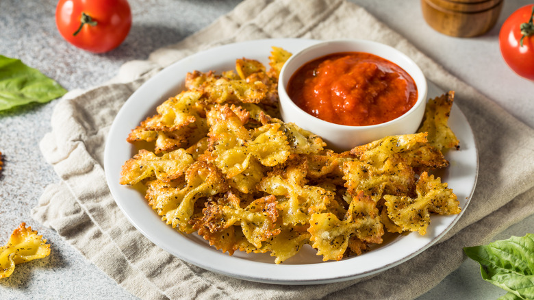Bow tie pasta chips