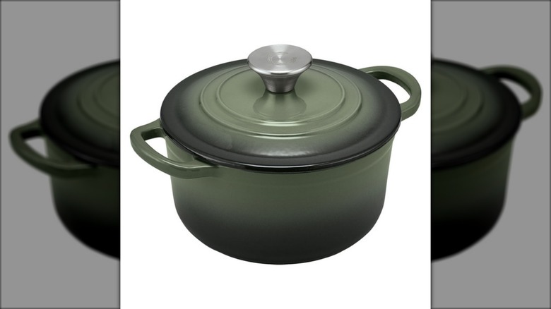 Crofton cast iron Dutch oven