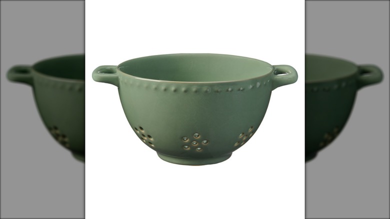 Crofton ceramic colander