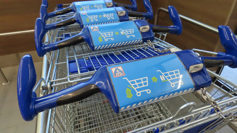 A close-up of the Aldi shopping cart corral