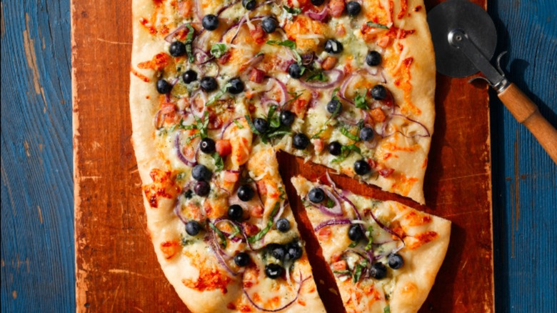 blueberries on pizza
