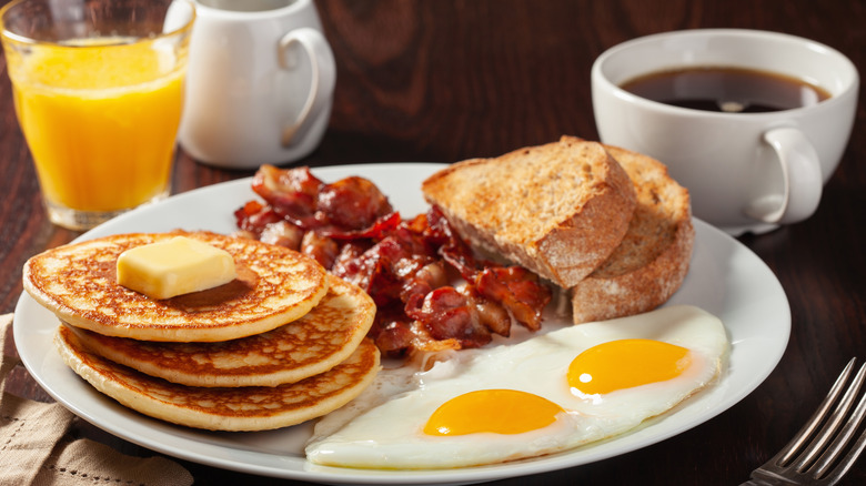 All-American breakfast platter