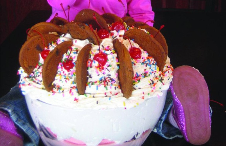 America's 12 Biggest, Most OvertheTop Ice Cream Sundaes