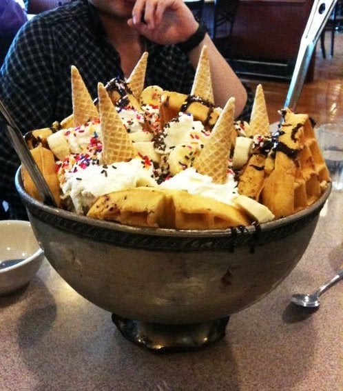 International Delight Café, Bellmore, N.Y.: The World