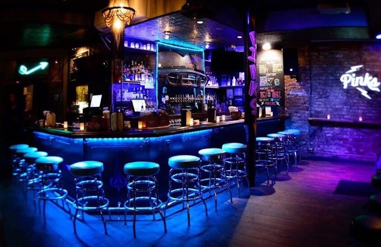 9) Pink's, Los Angeles: Three Dog Night