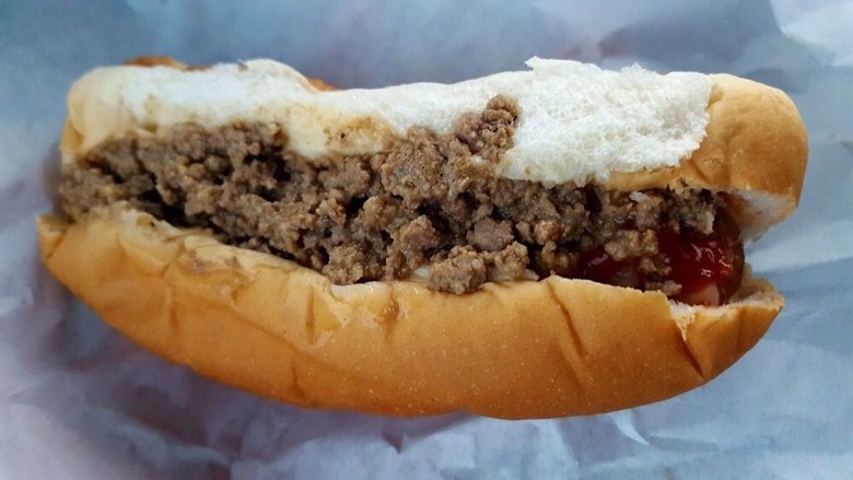 48) Bob's Drive Inn, Le Mars, Iowa: Bob Dog