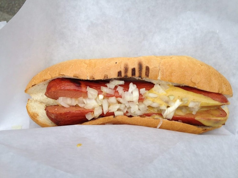 26) Boston Super Dog, Roxbury, Mass.: Loaded
