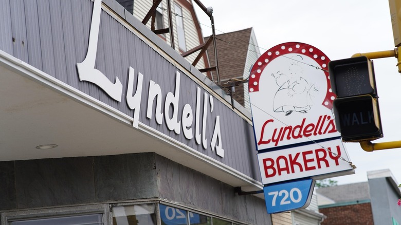 Close-up on overhead sign for Lyndell's Bakery