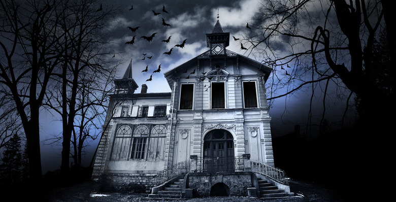 Haunted House, Haunted Houses, Halloween Attractions, Haunted Hayrides