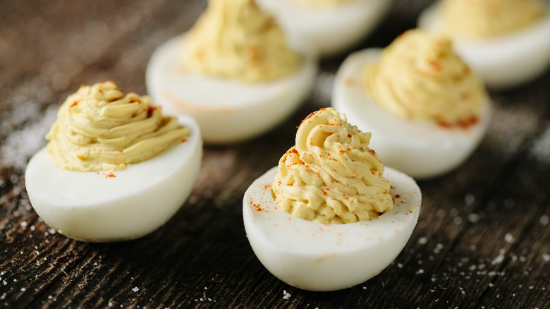 Rows of deviled eggs 