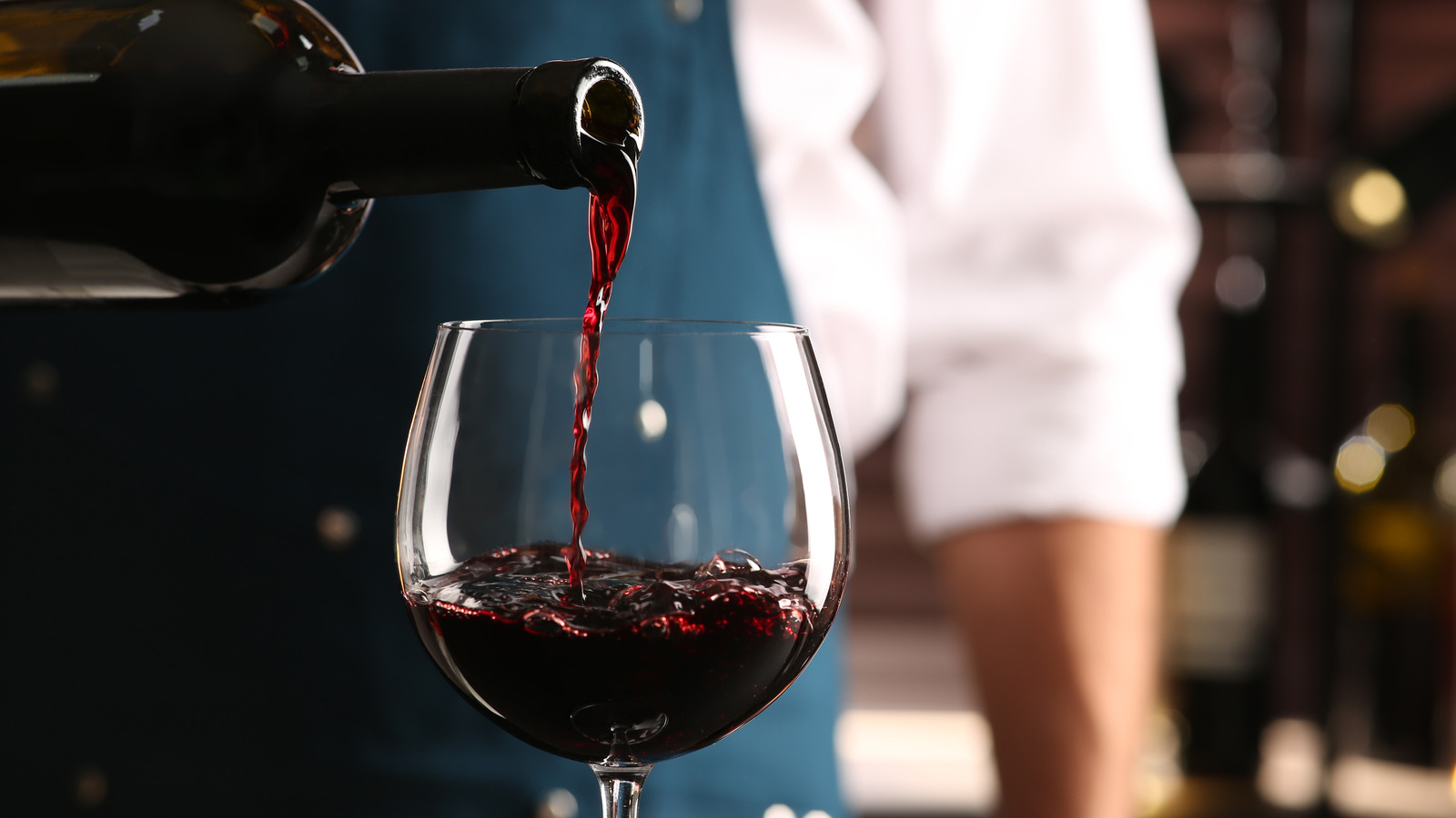 An Expert Explains The Biggest Wine List Red Flag To Look Out For At A Restaurant - Vimarsana News
