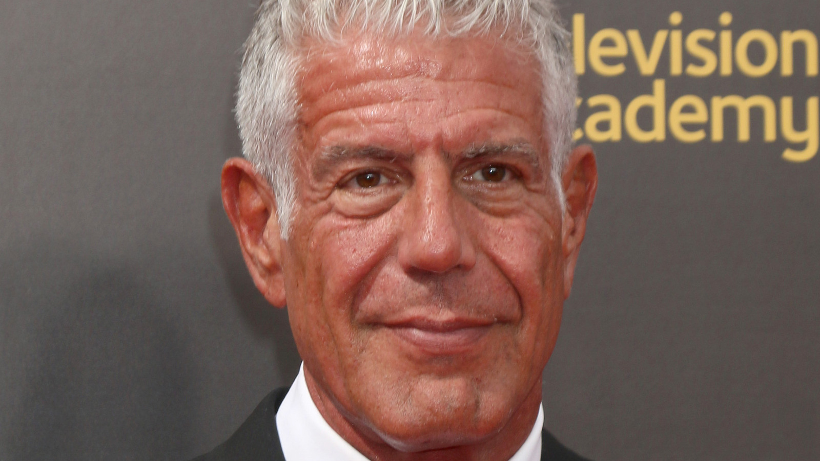 Anthony Bourdain Had Thoughts On The Perfect Main Dish For Any Party