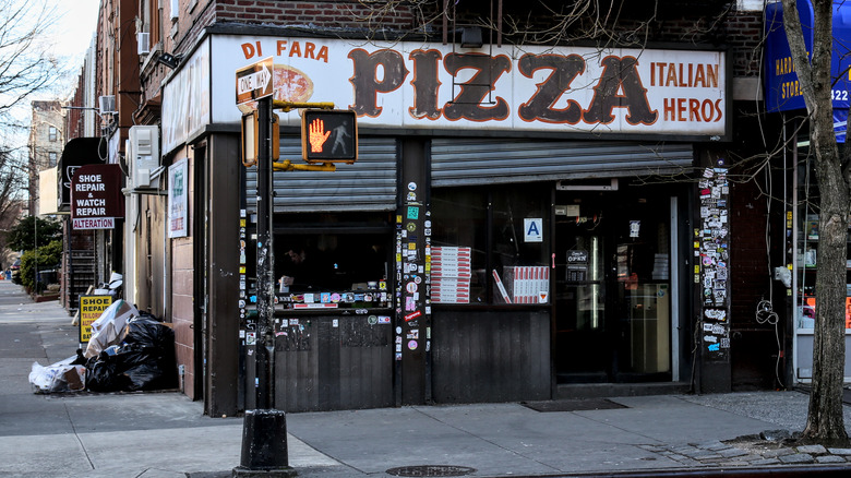 exterior of di fara pizza