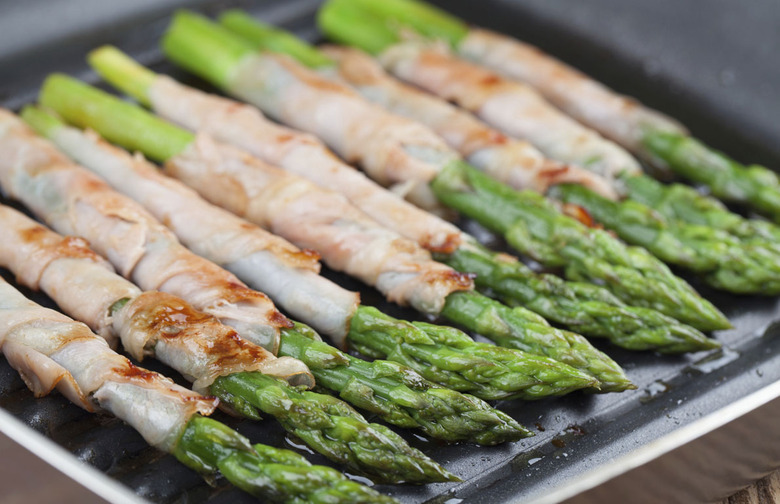 Prosciutto-Wrapped Asparagus
