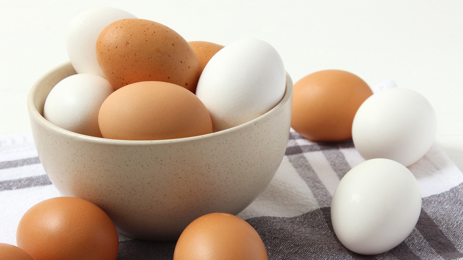 Are Brown Eggs Really More Expensive Than White Eggs?