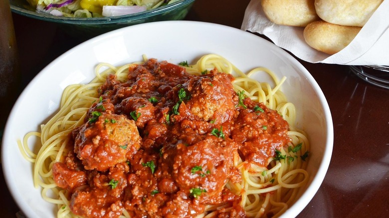Olive Garden spaghetti with meatballs