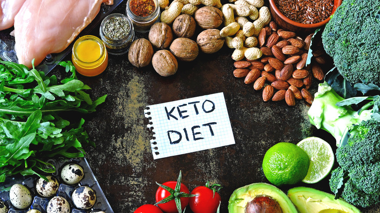 Keto friendly foods around a keto diet note