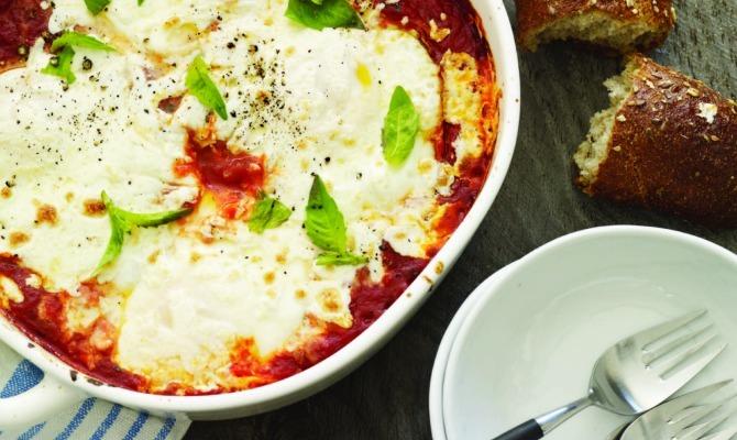 Baked Eggs in Tomato Sauce