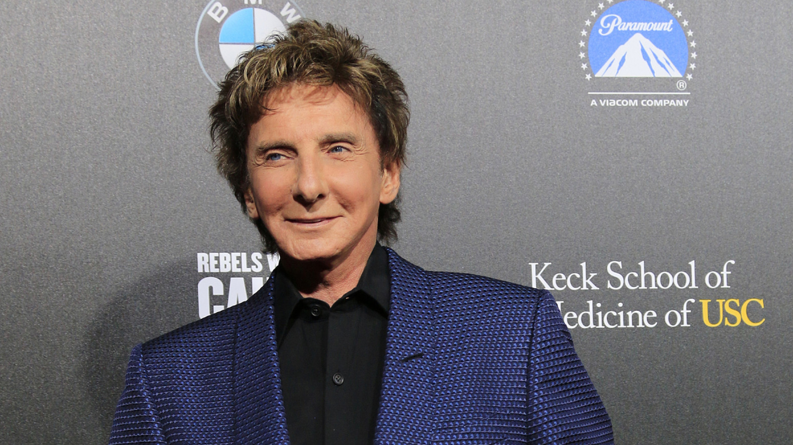 Barry Manilow Eats This British Classic While On Tour