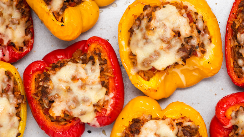 beef and cheddar stuffed peppers 