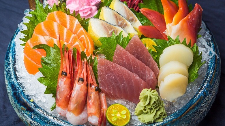 Sashimi platter in bowl