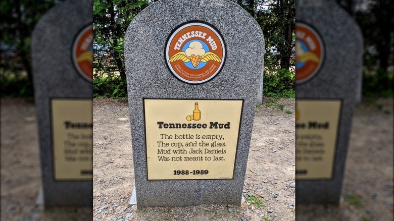 gravestone commemorating Tennessee Mud ice cream