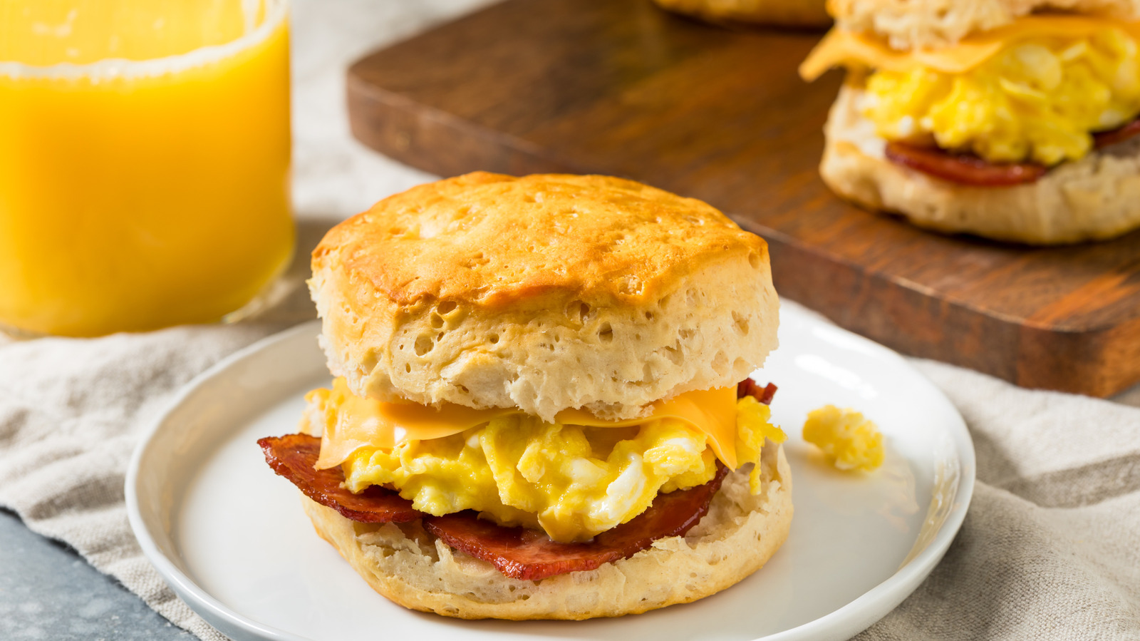 The Best Breakfast Sandwich In Each US State, According To Reviews
