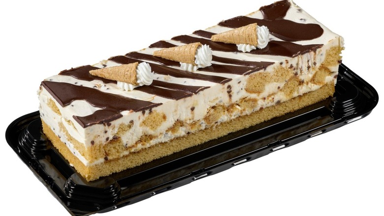 Kirkland Signature Waffle Cone Bar Cake