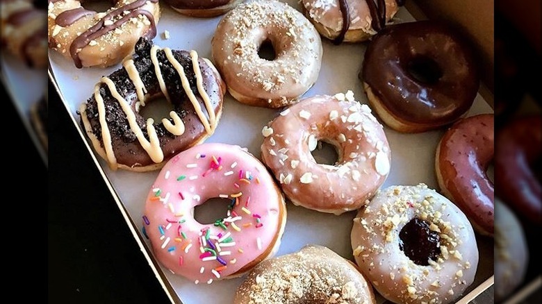 Dun-Well Doughnuts