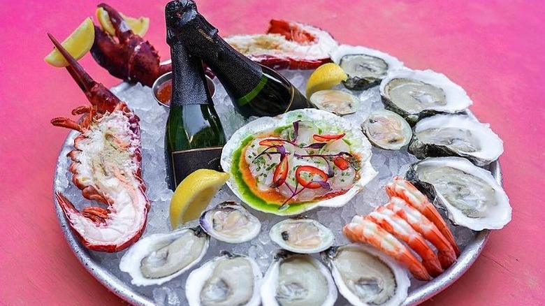 Oyster House oysters half shell with champagne splits