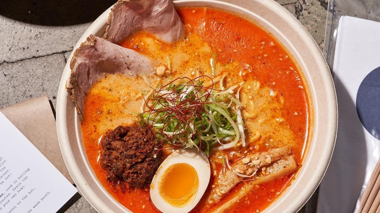 Tonchin spicy ramen