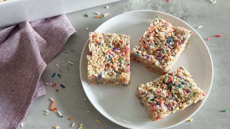rainbow sprinkles rice krispies treats