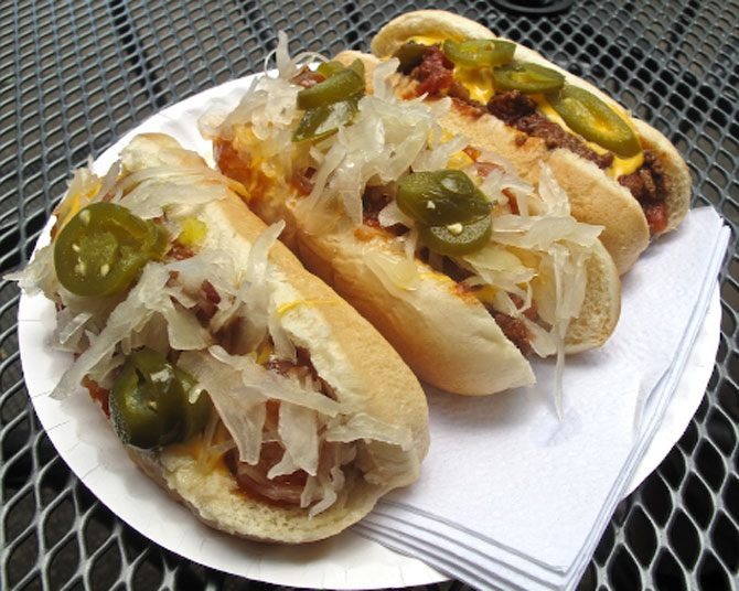 Bonanza&apos;s Chil and Cheese Doused Dogs