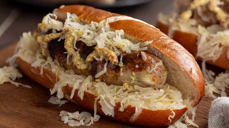 bratwurst in bun with sauerkraut