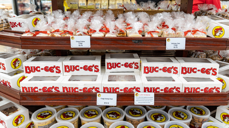 Buc-ee's sweets display, including fudge ad cookies in branded boxes and bags