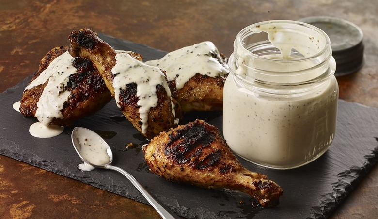 Alabama: White BBQ Sauce with Smoky Chicken