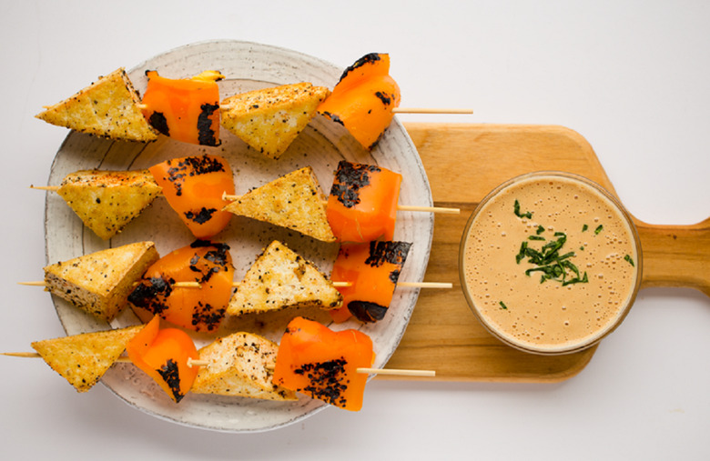 South Carolina: Salt and Pepper Party Skewers With Peanut Dipping Sauce