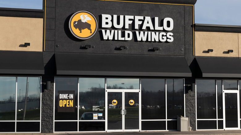 Buffalo Wild Wings exterior